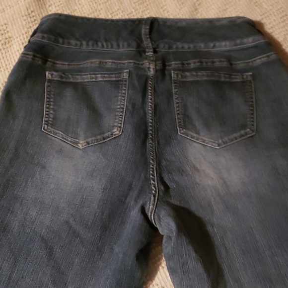 TORRID Jean's - Picture 4 of 8